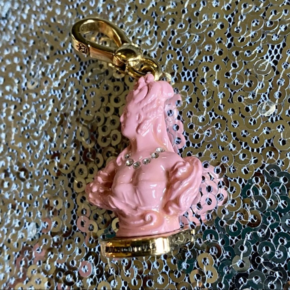 Juicy Marie Antoinette pink bust statue charm - Picture 5 of 13